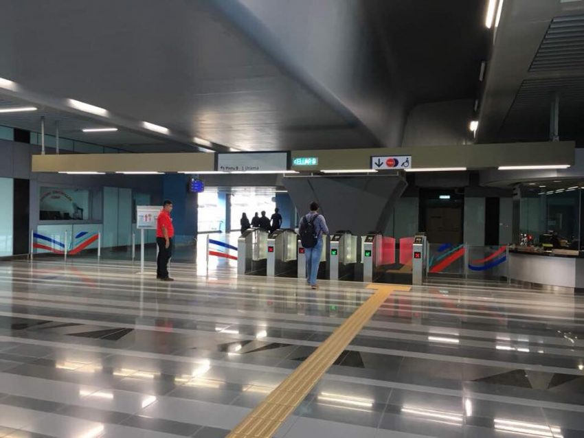 连接 Bandar Utama MRT 站与 1 Utama 行人天桥建竣开通 57895