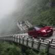 影片：史上最牛！Range Rover Sport PHEV 挑战张家界陡峭天梯！历经45度陡坡、99弯角和999级阶梯成功登顶