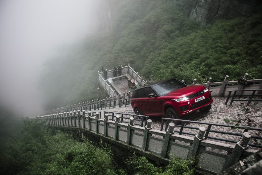 影片：史上最牛！Range Rover Sport PHEV 挑战张家界陡峭天梯！历经45度陡坡、99弯角和999级阶梯成功登顶 58855
