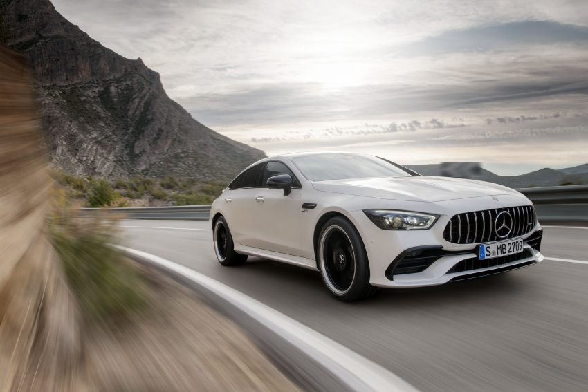 Mercedes-AMG GT 四门版正式发布，两种引擎三个等级 60795