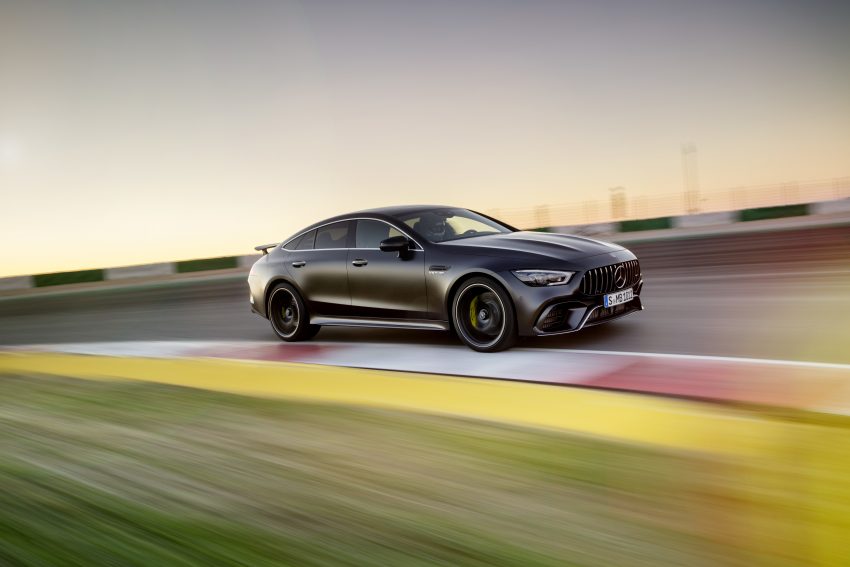 Mercedes-AMG GT 四门版正式发布，两种引擎三个等级 60829