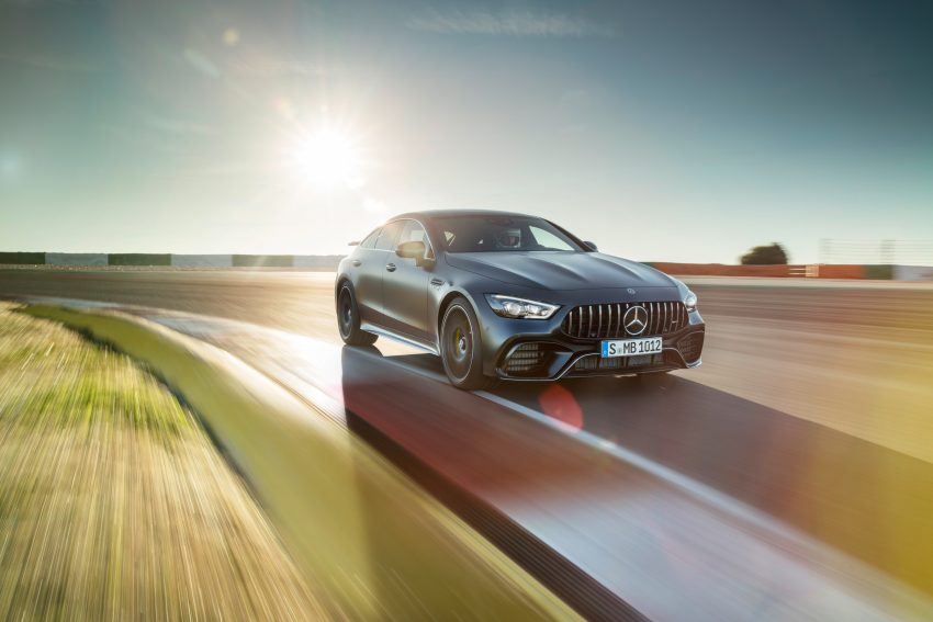 Mercedes-AMG GT 四门版正式发布，两种引擎三个等级 60832