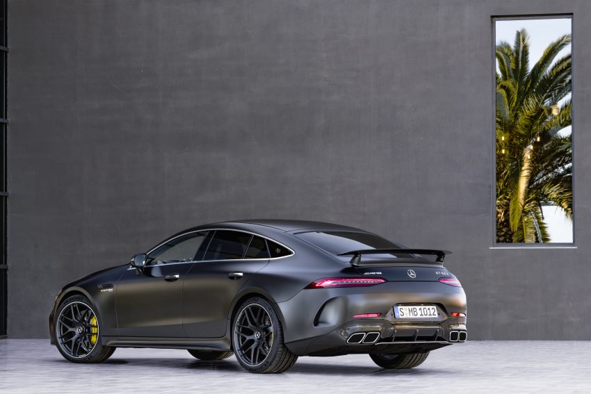 Mercedes-AMG GT 四门版正式发布，两种引擎三个等级 60856