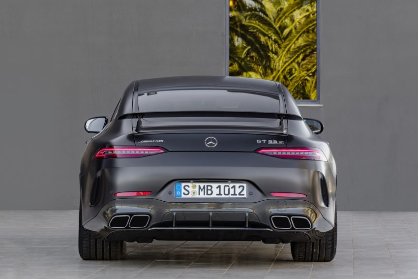 Mercedes-AMG GT 四门版正式发布，两种引擎三个等级 60857