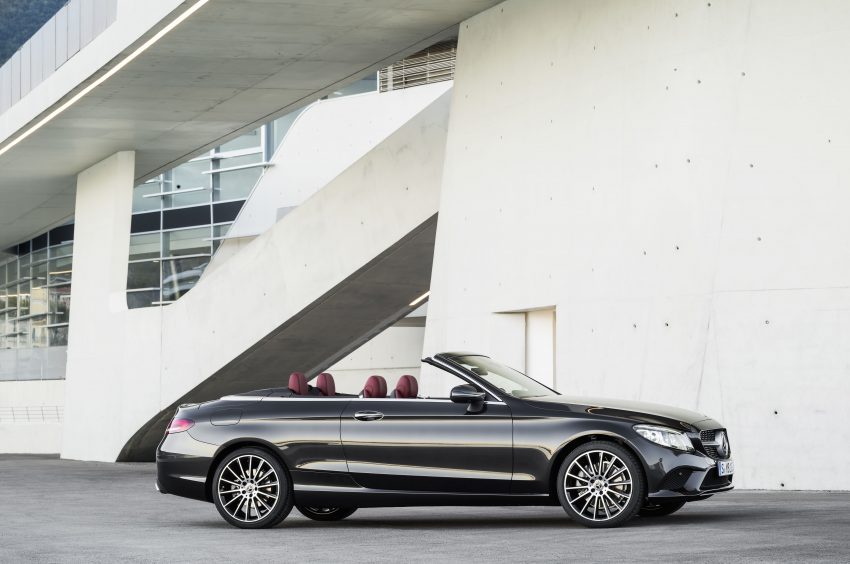 Mercedes-Benz C-Class Coupe 与 Cabriolet 小改款发布 62474
