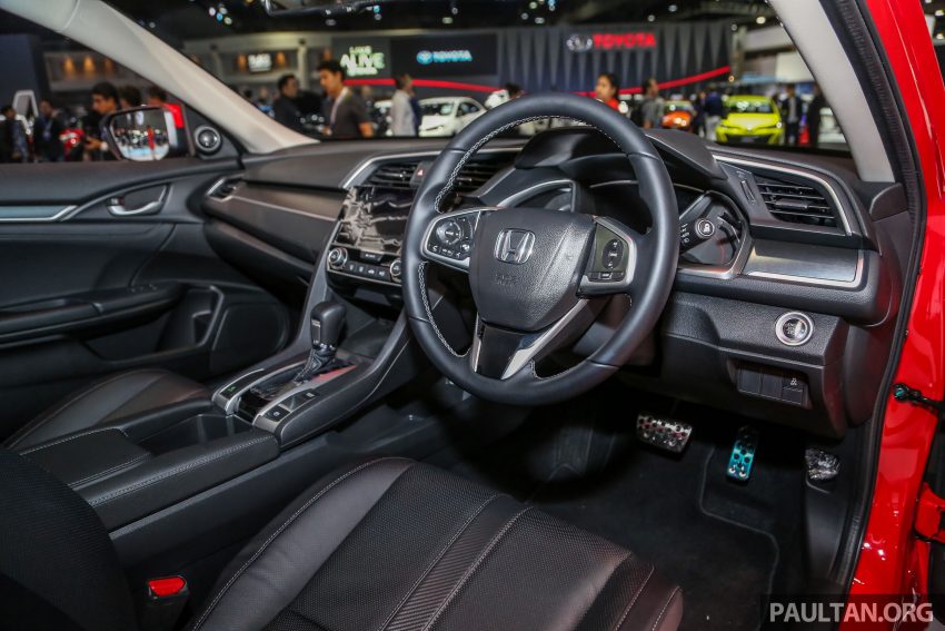 图集：红色 Honda Civic Hatchback / Sedan 曼谷亮相 63676