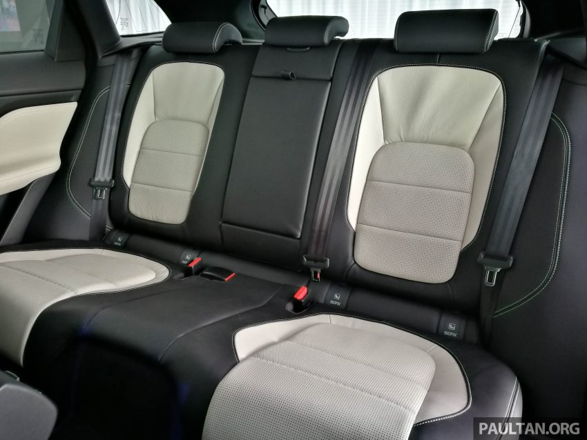 价格低于50万，Jaguar F-Pace 2.0L Ingenium 本地预览 61797