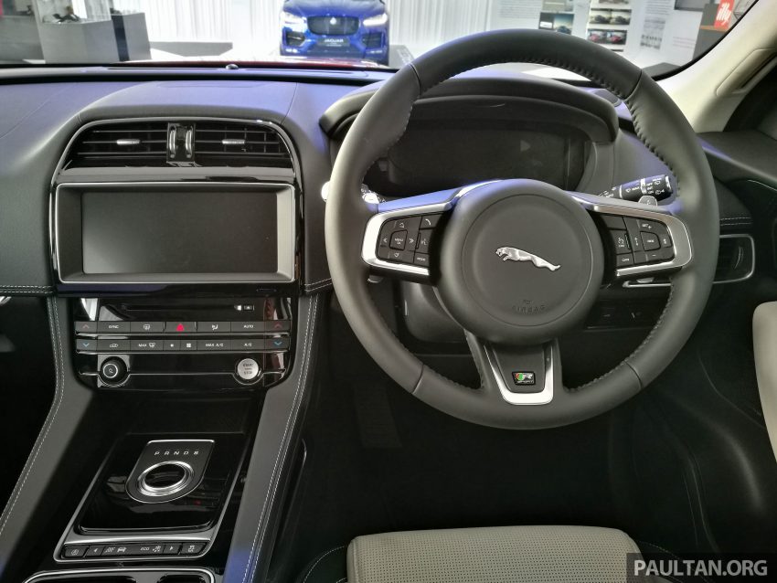 价格低于50万，Jaguar F-Pace 2.0L Ingenium 本地预览 61821