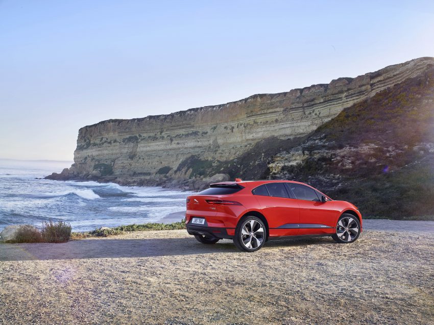 Jaguar 发布旗下首款纯电动车 I-Pace，满电可跑480km 60038