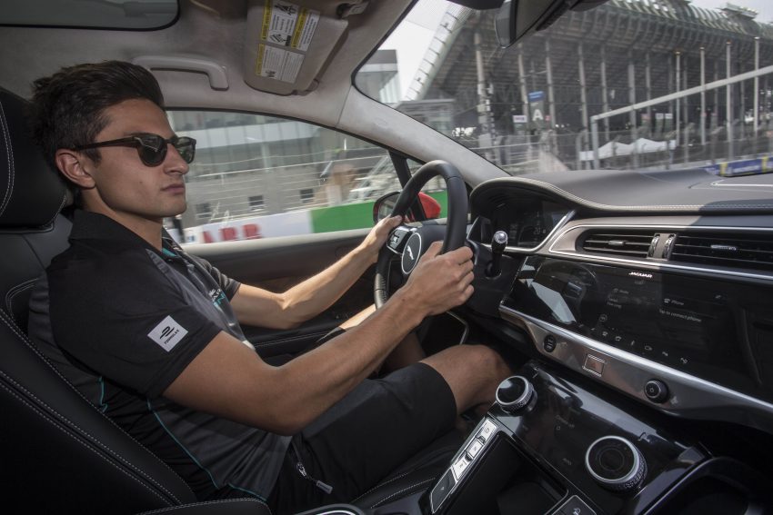 Jaguar 发布旗下首款纯电动车 I-Pace，满电可跑480km 60138