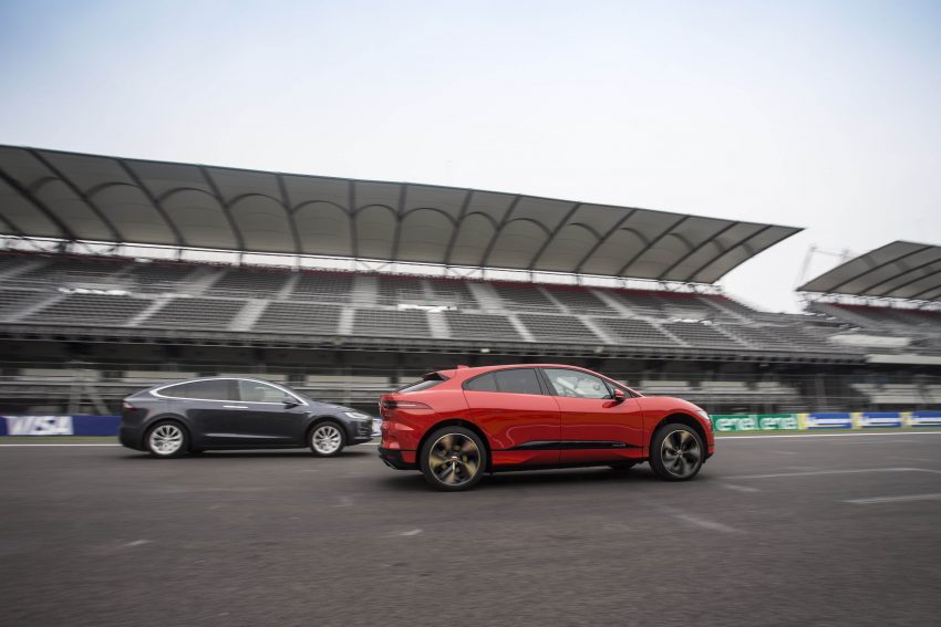 Jaguar 发布旗下首款纯电动车 I-Pace，满电可跑480km 60139