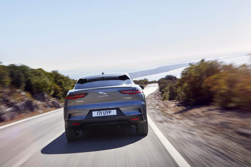Jaguar 发布旗下首款纯电动车 I-Pace，满电可跑480km 60067