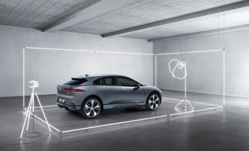 Jaguar 发布旗下首款纯电动车 I-Pace，满电可跑480km 60105
