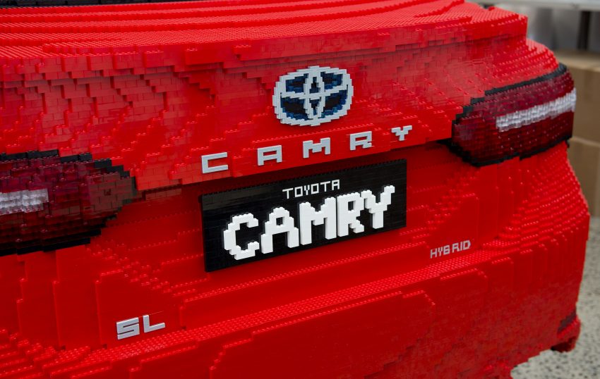 50万块装拼而成，与实车大小一样的 Lego Toyota Camry 62419