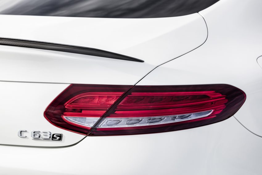 小改款 Mercedes-AMG C63 正式发表，新9G自排变速箱 63876