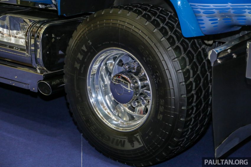 汽车图集：带你欣赏柔佛苏丹的超级货卡Ford F-650，与变形金刚中的‘擎天柱’ Mack Super-Liner 超级豪华重型卡车 63263