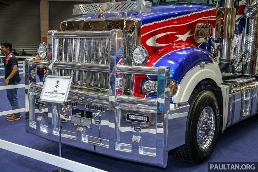 汽车图集：带你欣赏柔佛苏丹的超级货卡Ford F-650，与变形金刚中的‘擎天柱’ Mack Super-Liner 超级豪华重型卡车 63270