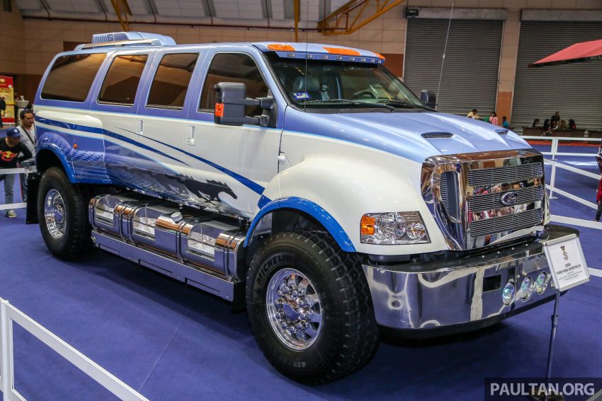 汽车图集：带你欣赏柔佛苏丹的超级货卡Ford F-650，与变形金刚中的‘擎天柱’ Mack Super-Liner 超级豪华重型卡车 63255