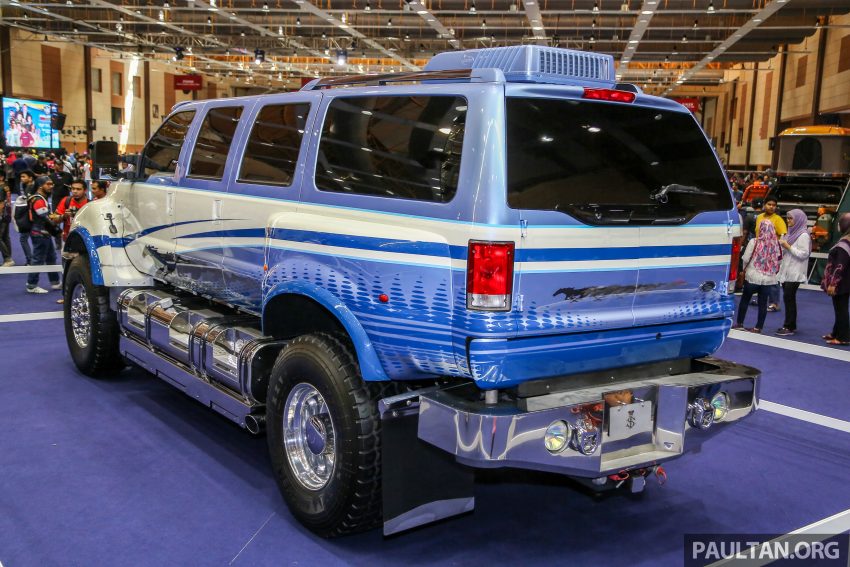 汽车图集：带你欣赏柔佛苏丹的超级货卡Ford F-650，与变形金刚中的‘擎天柱’ Mack Super-Liner 超级豪华重型卡车 63256