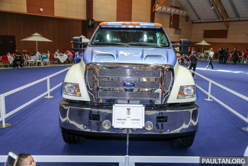 汽车图集：带你欣赏柔佛苏丹的超级货卡Ford F-650，与变形金刚中的‘擎天柱’ Mack Super-Liner 超级豪华重型卡车 63257