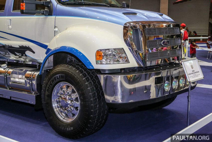 汽车图集：带你欣赏柔佛苏丹的超级货卡Ford F-650，与变形金刚中的‘擎天柱’ Mack Super-Liner 超级豪华重型卡车 63260
