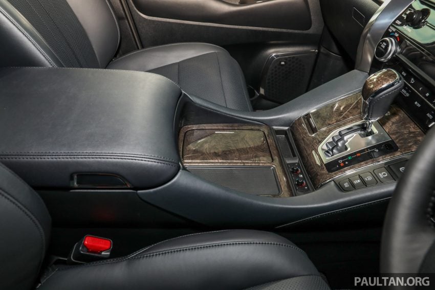Toyota Alphard 与 Vellfire 本地公开展示, 全车系规格确认 62209