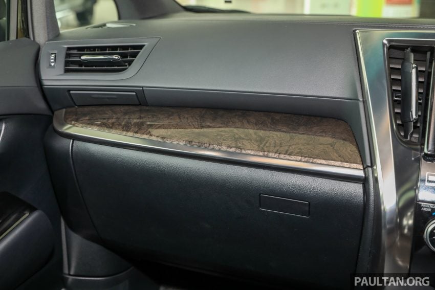 Toyota Alphard 与 Vellfire 本地公开展示, 全车系规格确认 62211