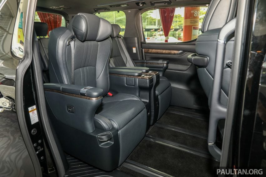 Toyota Alphard 与 Vellfire 本地公开展示, 全车系规格确认 62236