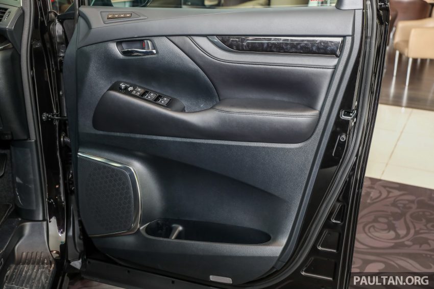Toyota Alphard 与 Vellfire 本地公开展示, 全车系规格确认 61998