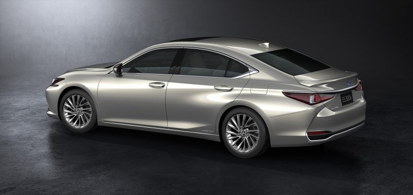 全新 Lexus ES 北京车展亮相，E-Class与5系列的新对手 66935
