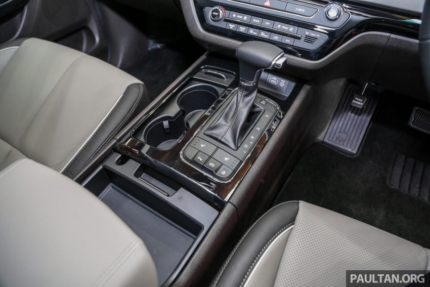 新车图集: Kia Grand Carnival 2.2D SX 实拍, 售价18.9万 67841
