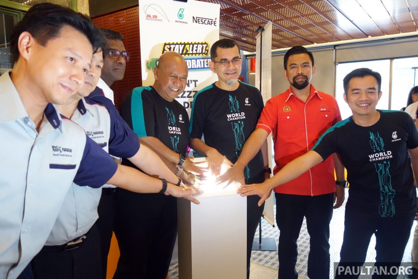 Petronas 推介 ‘Stay Alert, Stay Hydrated’活动，为本地驾驶者提供矿泉水和罐装咖啡优惠，随时保持清醒上路 65591