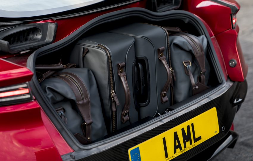 英伦旗舰跑车, Aston Martin DBS Superleggera 官图释出 70938
