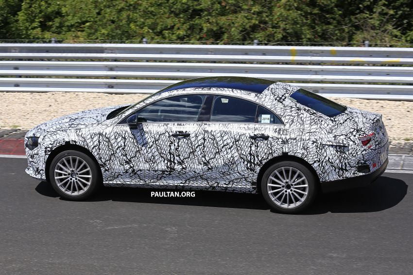 全新 Mercedes-Benz CLA 系列现身纽柏林赛道进行测试 71042
