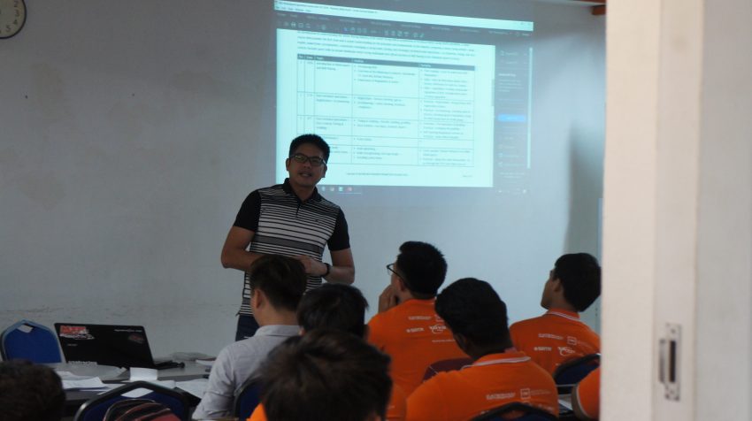 与 TOC 汽车学院合作，MSF 赛车运动学徒课程正式开跑 70781
