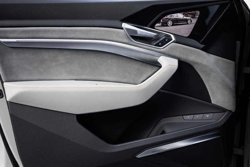 首见量产版电子后视镜，Audi e-tron 纯电动SUV内饰官图 71512