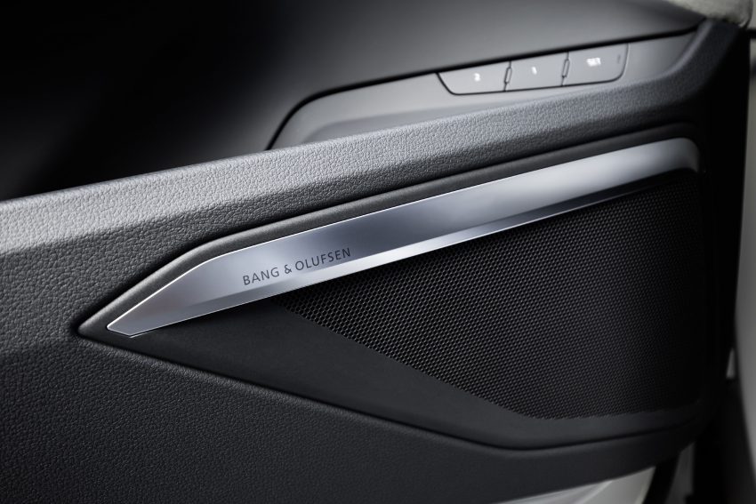 首见量产版电子后视镜，Audi e-tron 纯电动SUV内饰官图 71518