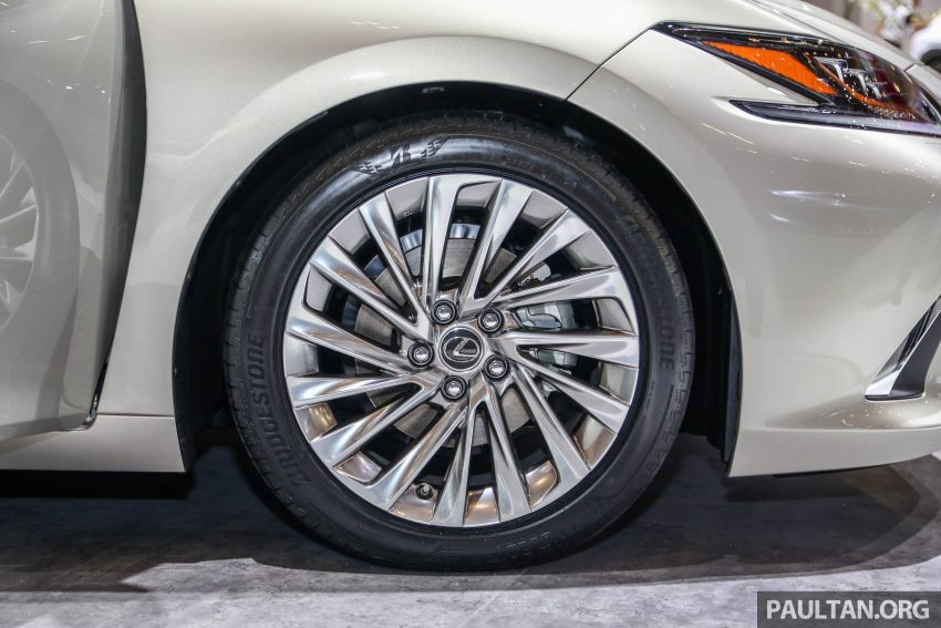 全新 Lexus ES 正式登陆印尼市场，只有单一 Hybrid 等级 73494