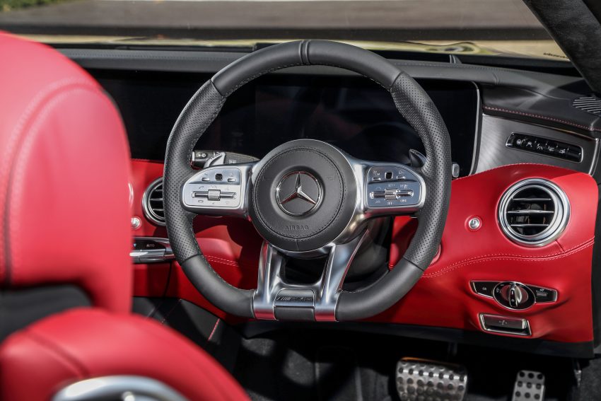 Mercedes-AMG S63 Coupe，Mercedes-Benz S560 Carbriolet 齐上市，4.0L V8双涡轮增压，售价131万令吉起 73390