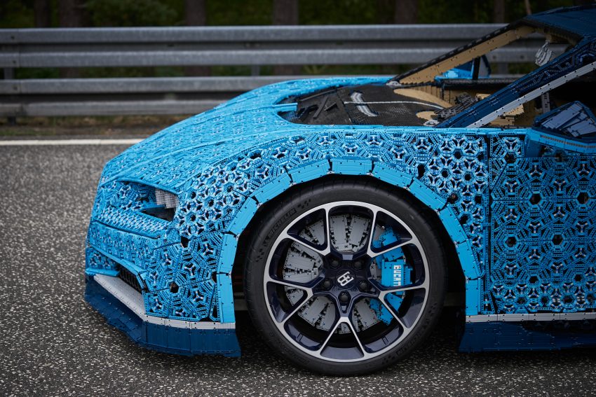 可上路行驶，实车比例 Lego 版 Bugatti Chiron 特别登场 75398