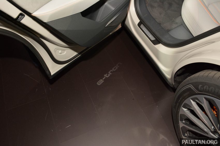 品牌首款纯电动 SUV，Audi e-tron 于美国进行全球首发 76358