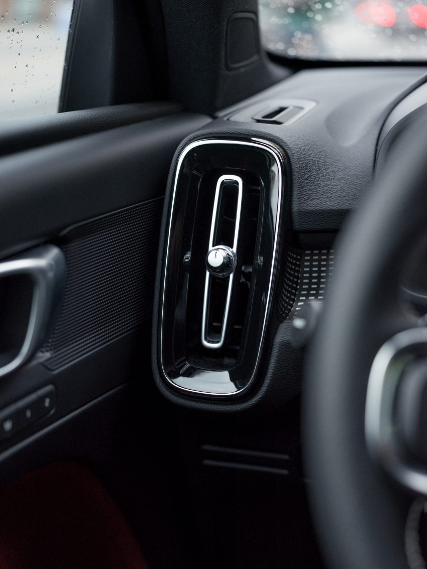Volvo XC40 本地正式发布，只有T5一个等级，售25.6万 77858