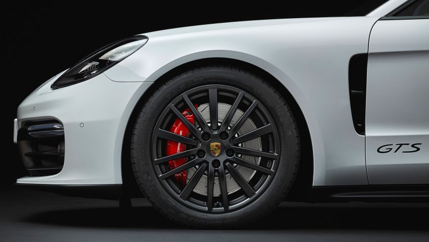 扩充车系战力，Porsche Panamera 推出两款 GTS 版车型 78657
