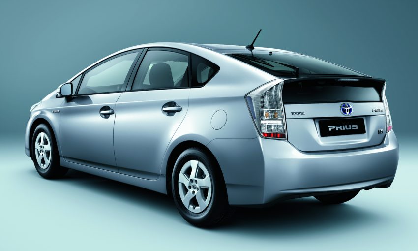 进行ECU软件更新，本地总代理召回6,160辆 Toyota Prius 78015