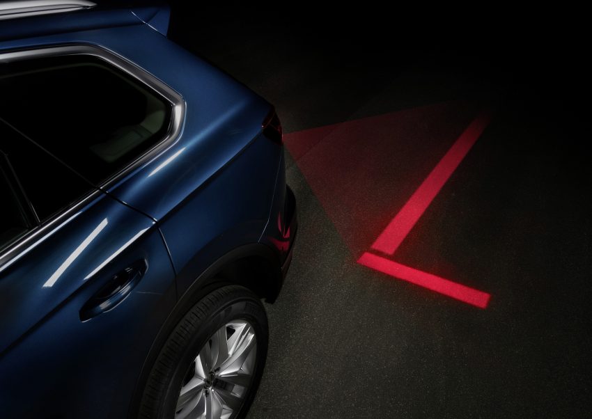 可与道路使用者交流，Volkswagen 研发智能车灯照明技术 79049