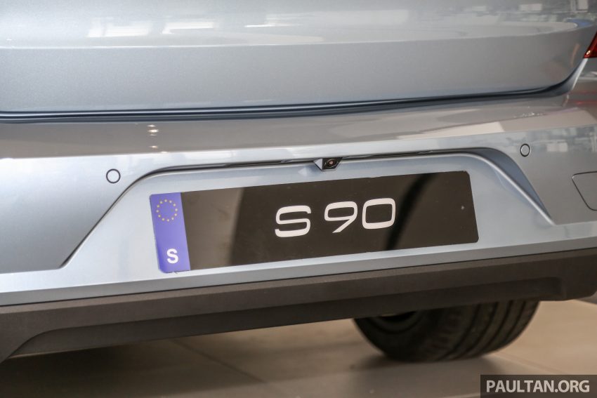 入门级 Volvo S90 T5 Momentum 本地上市，RM 338,888 80351