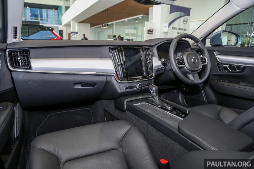 入门级 Volvo S90 T5 Momentum 本地上市，RM 338,888 80368