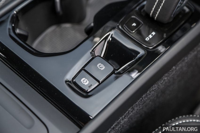 Volvo XC40 本地正式发布，只有T5一个等级，售25.6万 77977