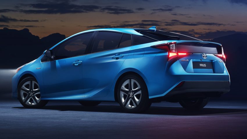 2019 Toyota Prius 小改款官图发布，新电动四轮驱动系统 83698