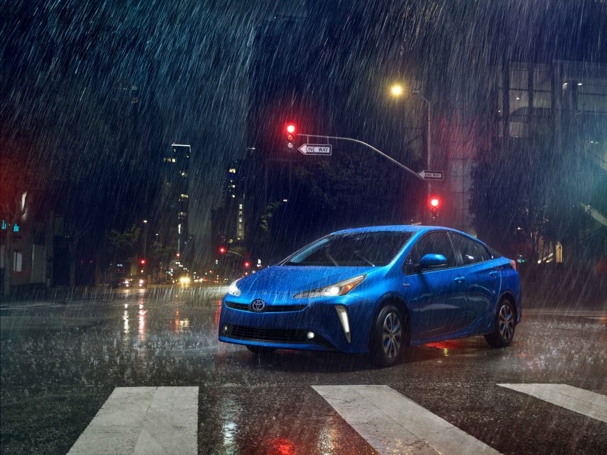 2019 Toyota Prius 小改款官图发布，新电动四轮驱动系统 83685